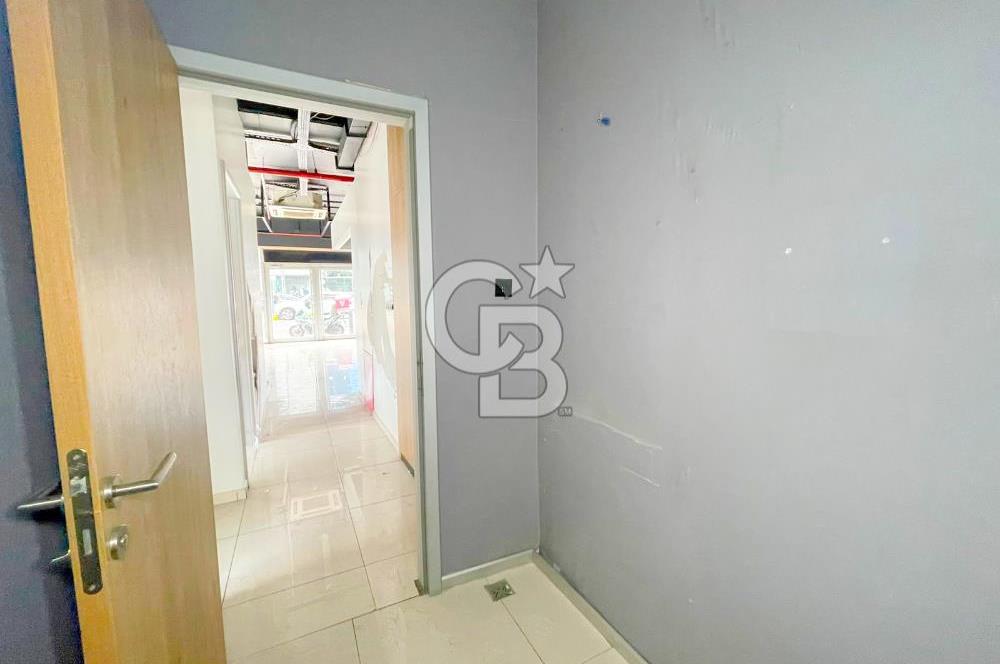 Kartal Soğanlık Orta Mah. İzpark 'ta Kiralık İşyeri Köşe Dükkan