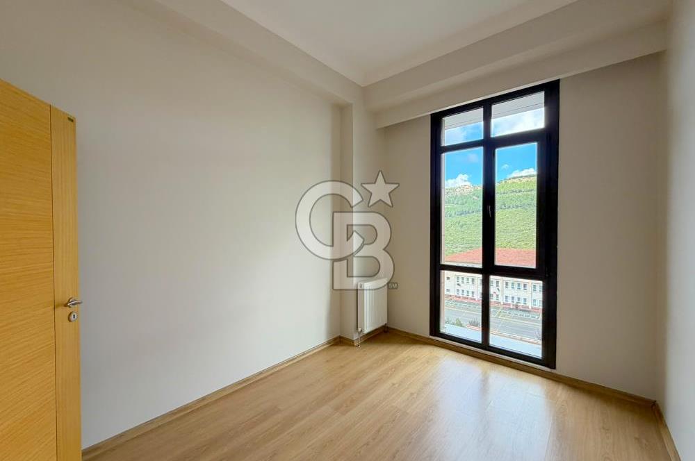 Maltepe Fuaye Nish Yanında Kiralık 3+1 Boş Daire Tria Sitesinde
