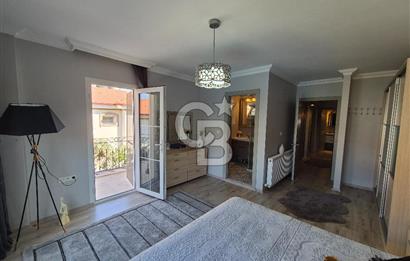 Kuşadası Kadınlar Denizi'nde Deniz Manzaralı 3+1 Villa