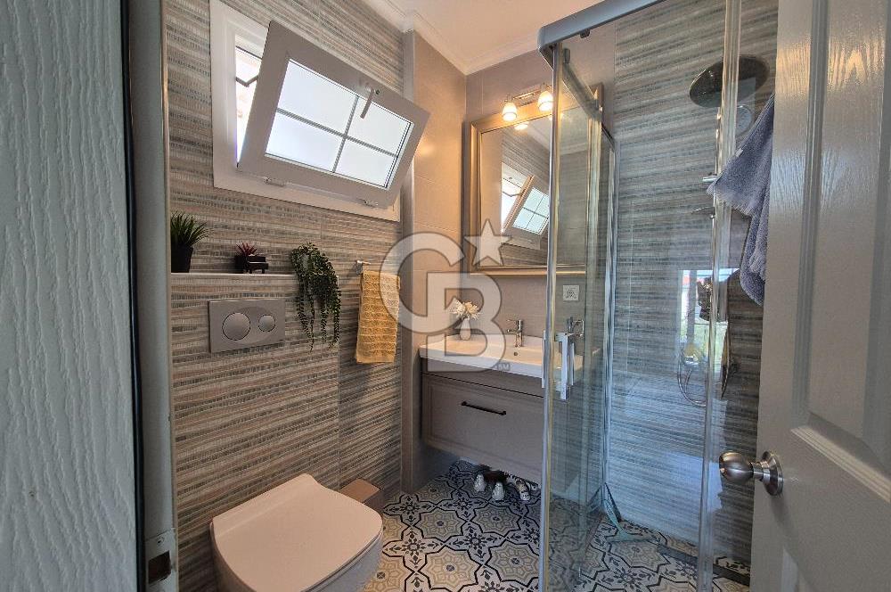 Kuşadası Kadınlar Denizi'nde Deniz Manzaralı 3+1 Villa