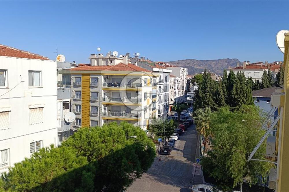 İzmir Bostanlı Nergiz İZBAN Yakını Kiralık 3+1 98 m² Daire