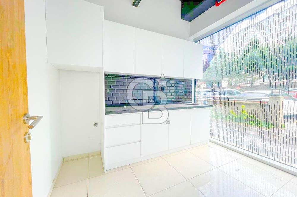 Kartal Soğanlık Orta Mah. İzpark 'ta Kiralık İşyeri Köşe Dükkan