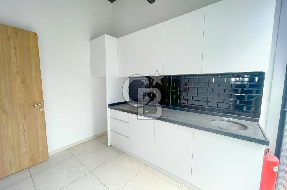Kartal Soğanlık Orta Mah. İzpark 'ta Kiralık İşyeri Köşe Dükkan