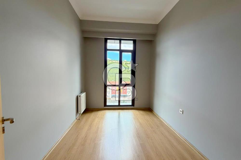 Maltepe Fuaye Nish Yanında Kiralık 3+1 Boş Daire Tria Sitesinde