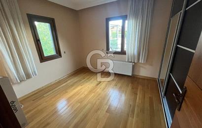 GÖLBAŞI BAHÇELİEVLER’DE SATILIK 980 M² BAHÇELİ, KÖŞE KONUMDA 6+2 VİLLA