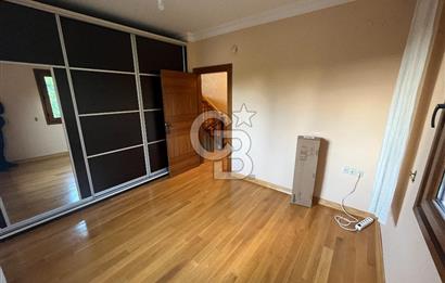 GÖLBAŞI BAHÇELİEVLER’DE SATILIK 980 M² BAHÇELİ, KÖŞE KONUMDA 6+2 VİLLA