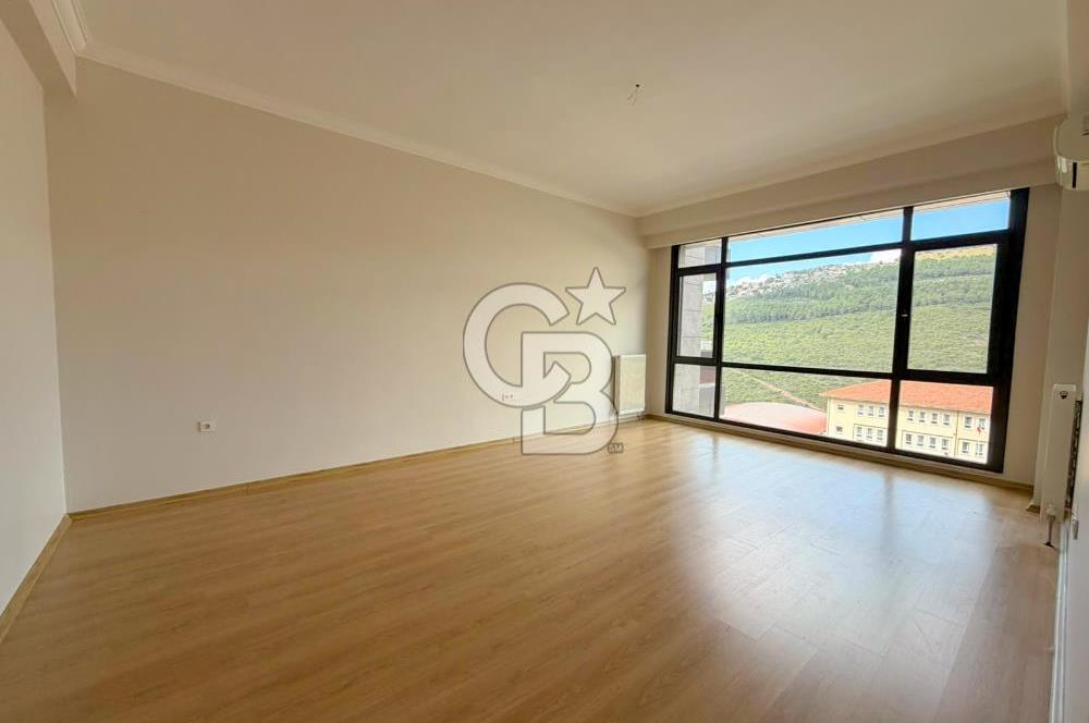 Maltepe Fuaye Nish Yanında Kiralık 3+1 Boş Daire Tria Sitesinde