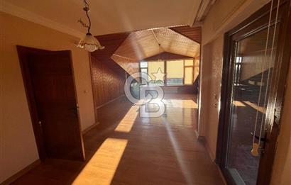 GÖLBAŞI BAHÇELİEVLER’DE SATILIK 980 M² BAHÇELİ, KÖŞE KONUMDA 6+2 VİLLA