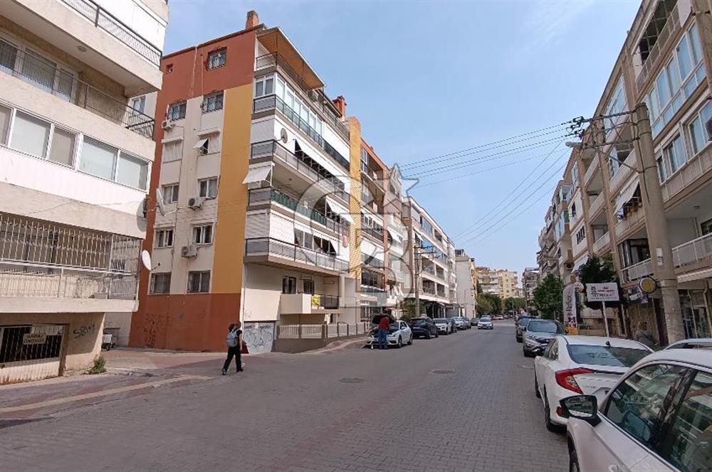 İzmir Karşıyaka Yalı Merkezi Konumlu Kiralık 3+1 113 m² Daire