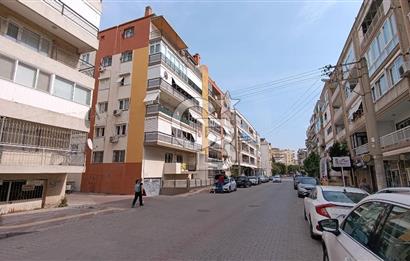 İzmir Karşıyaka Yalı Merkezi Konumlu Kiralık 3+1 113 m² Daire