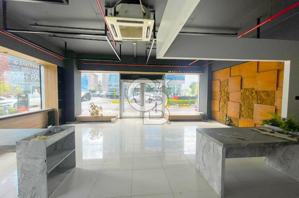 Kartal Soğanlık Orta Mah. İzpark 'ta Kiralık İşyeri Köşe Dükkan