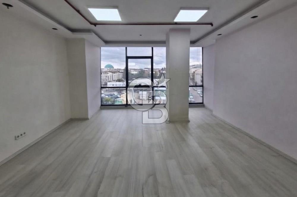 TÜMEV PLAZA'DA PRESTİJLİ ÖN CEPHEDE KİRALIK OFİS
