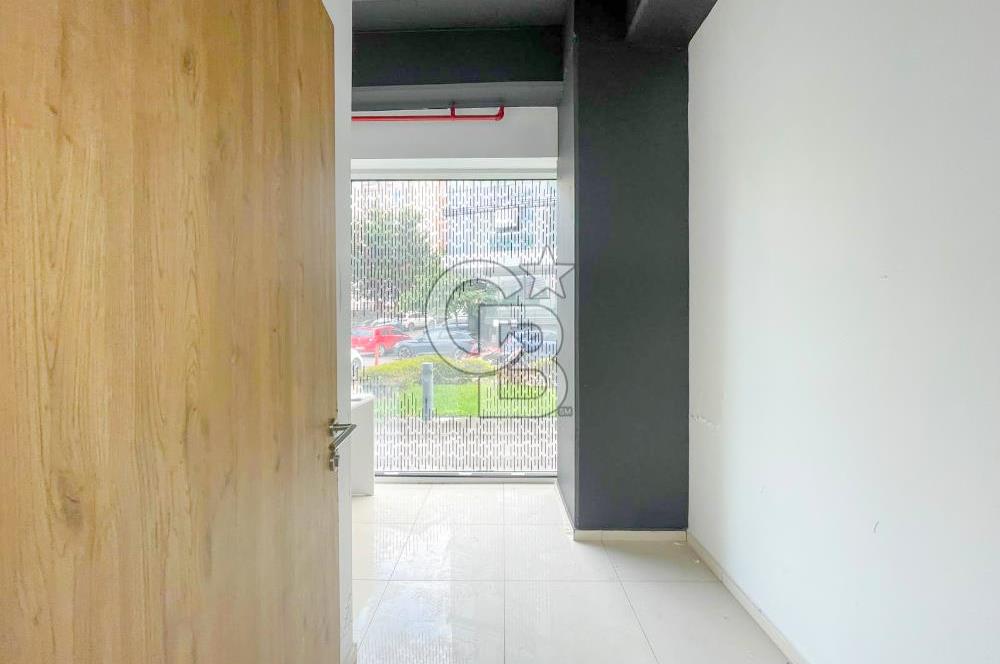 Kartal Soğanlık Orta Mah. İzpark 'ta Kiralık İşyeri Köşe Dükkan