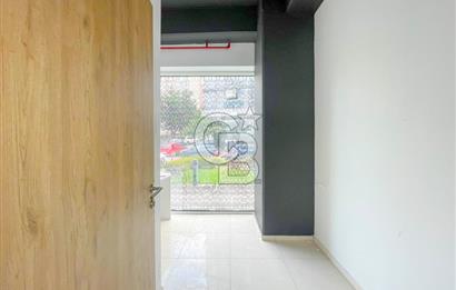 Kartal Soğanlık Orta Mah. İzpark 'ta Kiralık İşyeri Köşe Dükkan