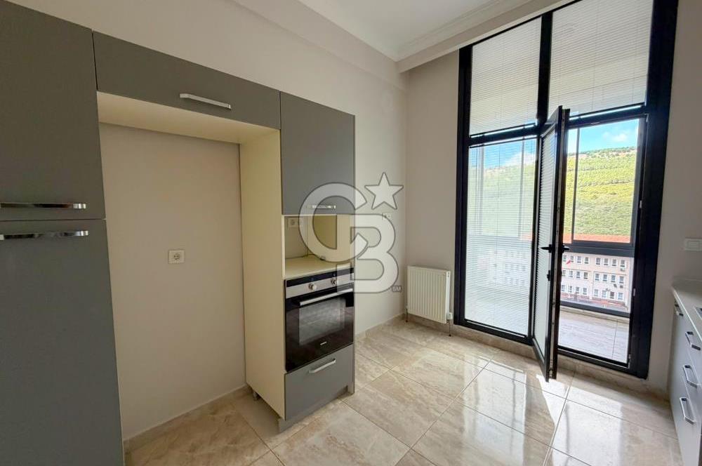 Maltepe Fuaye Nish Yanında Kiralık 3+1 Boş Daire Tria Sitesinde