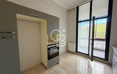 Maltepe Fuaye Nish Yanında Kiralık 3+1 Boş Daire Tria Sitesinde