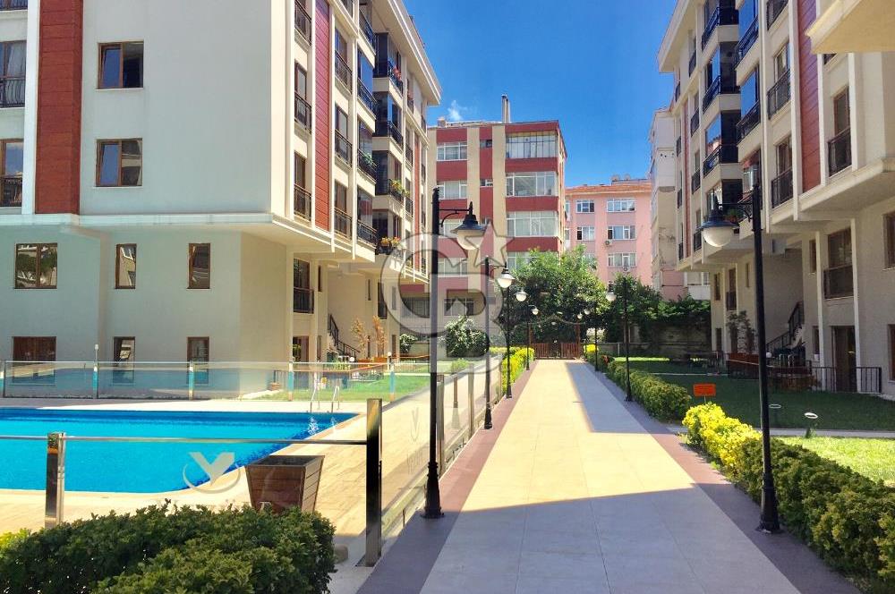 Bakırköy Vezüv Konaklarında Çift Girişli Dubleks Daire 4+1