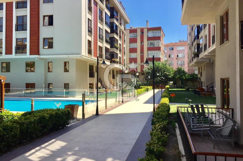 Bakırköy Vezüv Konaklarında Çift Girişli Dubleks Daire 4+1