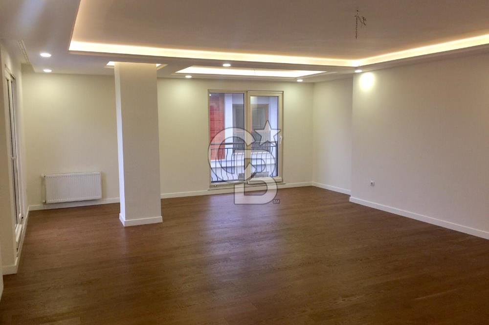 Bakırköy Vezüv Konaklarında Çift Girişli Dubleks Daire 4+1