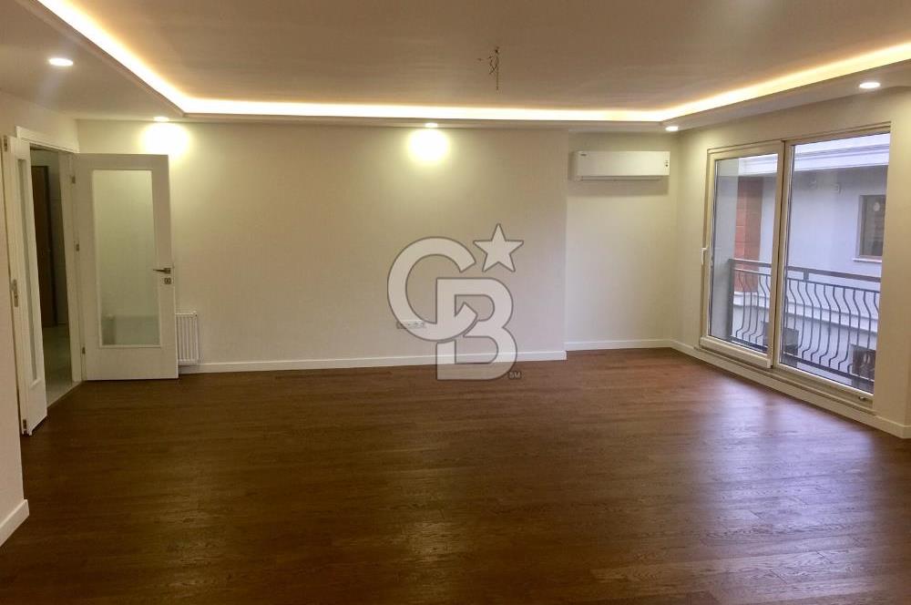 Bakırköy Vezüv Konaklarında Çift Girişli Dubleks Daire 4+1