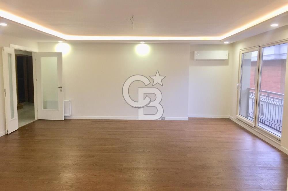 Bakırköy Vezüv Konaklarında Çift Girişli Dubleks Daire 4+1