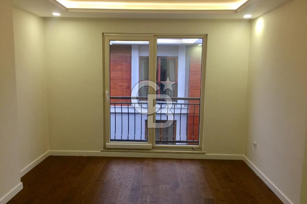 Bakırköy Vezüv Konaklarında Çift Girişli Dubleks Daire 4+1