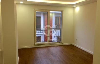 Bakırköy Vezüv Konaklarında Çift Girişli Dubleks Daire 4+1