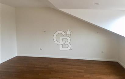 Bakırköy Vezüv Konaklarında Çift Girişli Dubleks Daire 4+1