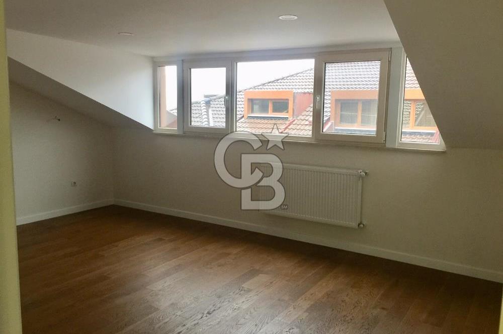 Bakırköy Vezüv Konaklarında Çift Girişli Dubleks Daire 4+1