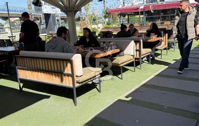 Bornova Forum Awm Girişi 800 m2 Faal Devren İşyeri