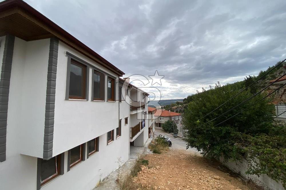 Menteşe Karşıyaka'da Satılık 2+1 Doğalgazlı Daire