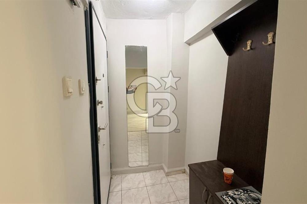 Kadıköy Rıhtım İzzettin Sokakta Bahçeli 3+1 Satılık Daire