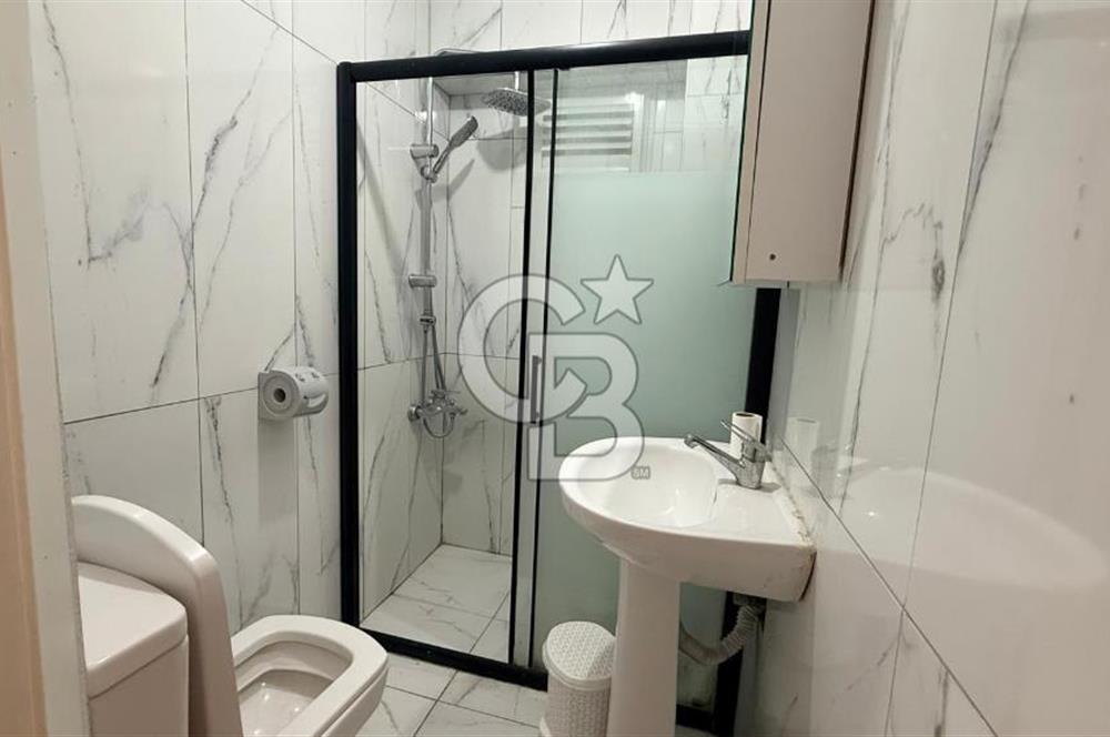 Kadıköy Rıhtım İzzettin Sokakta Bahçeli 3+1 Satılık Daire