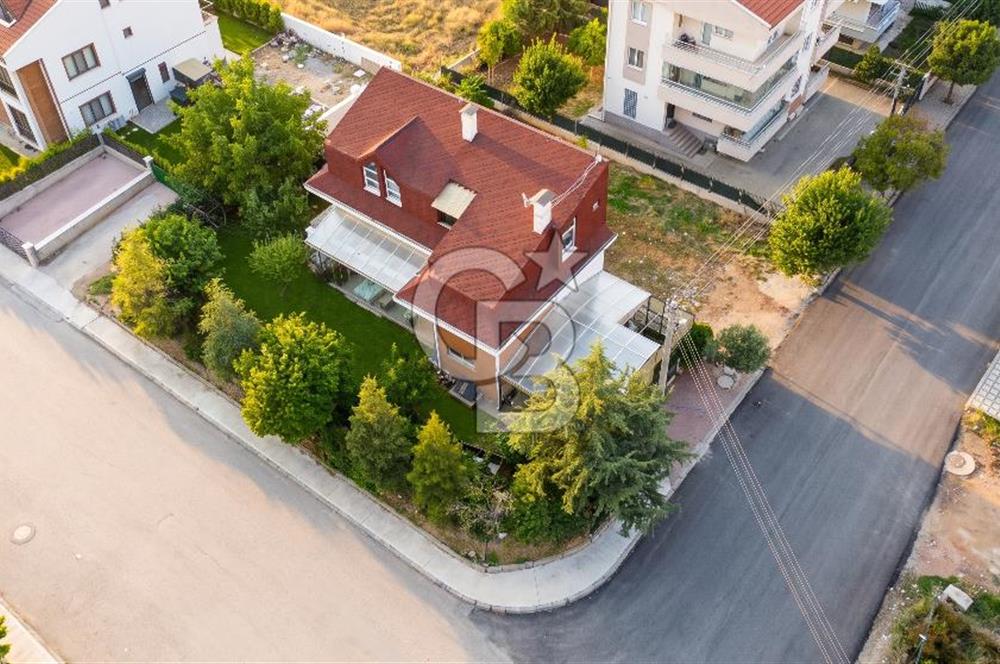 Kızılcaşar Lösante Karşısı Köşe Parsel Ticari Satılık Bina