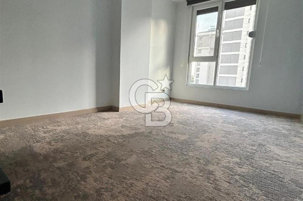 Bağdat caddesinde prestijli binada geniş 3+1 daire