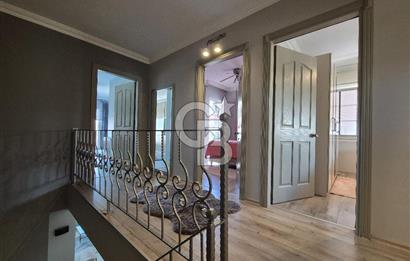 Kuşadası Kadınlar Denizi'nde Deniz Manzaralı 3+1 Villa