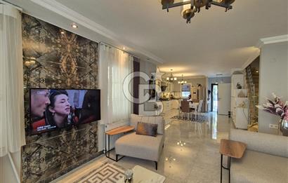 Kuşadası Kadınlar Denizi'nde Deniz Manzaralı 3+1 Villa