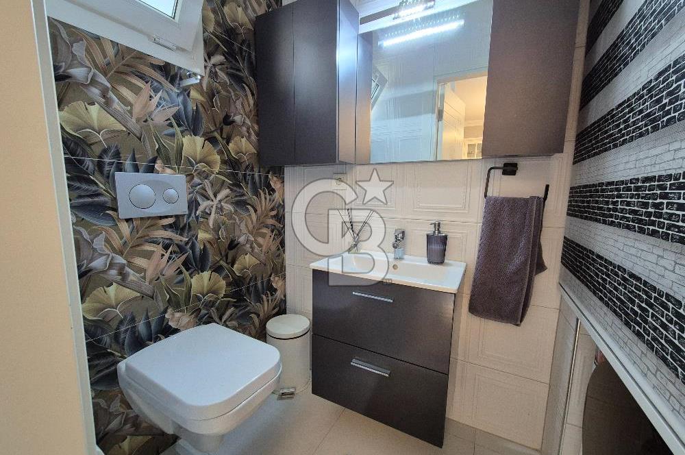 Kuşadası Kadınlar Denizi'nde Deniz Manzaralı 3+1 Villa