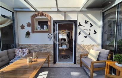 Kuşadası Kadınlar Denizi'nde Deniz Manzaralı 3+1 Villa