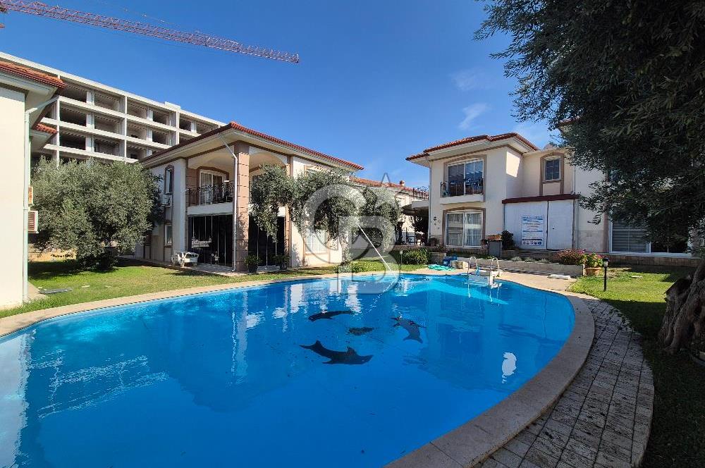 Kuşadası Kadınlar Denizi'nde Deniz Manzaralı 3+1 Villa