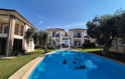 Kuşadası Kadınlar Denizi'nde Deniz Manzaralı 3+1 Villa