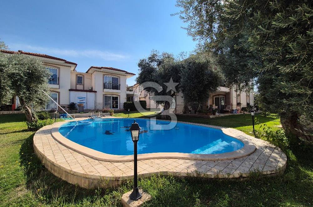 Kuşadası Kadınlar Denizi'nde Deniz Manzaralı 3+1 Villa