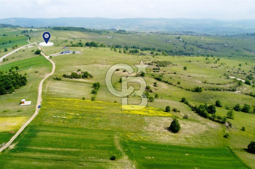 AĞAÇAĞIL KANDIRA BÖLGESİNDE SATILIK İMARLI YOLLU 2157 M2 YER