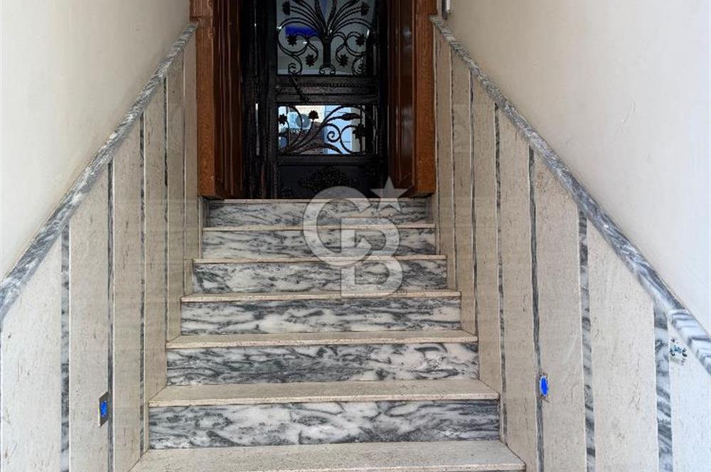 Buca Kozağaç'ta Eşyalı Doğalgazlı Ebeveyn Banyolu 1+1 Daire