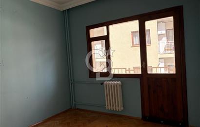 Koşuyolu Bahar Sitesi nde Merkezi Konumda 3+1 Kiralık Daire