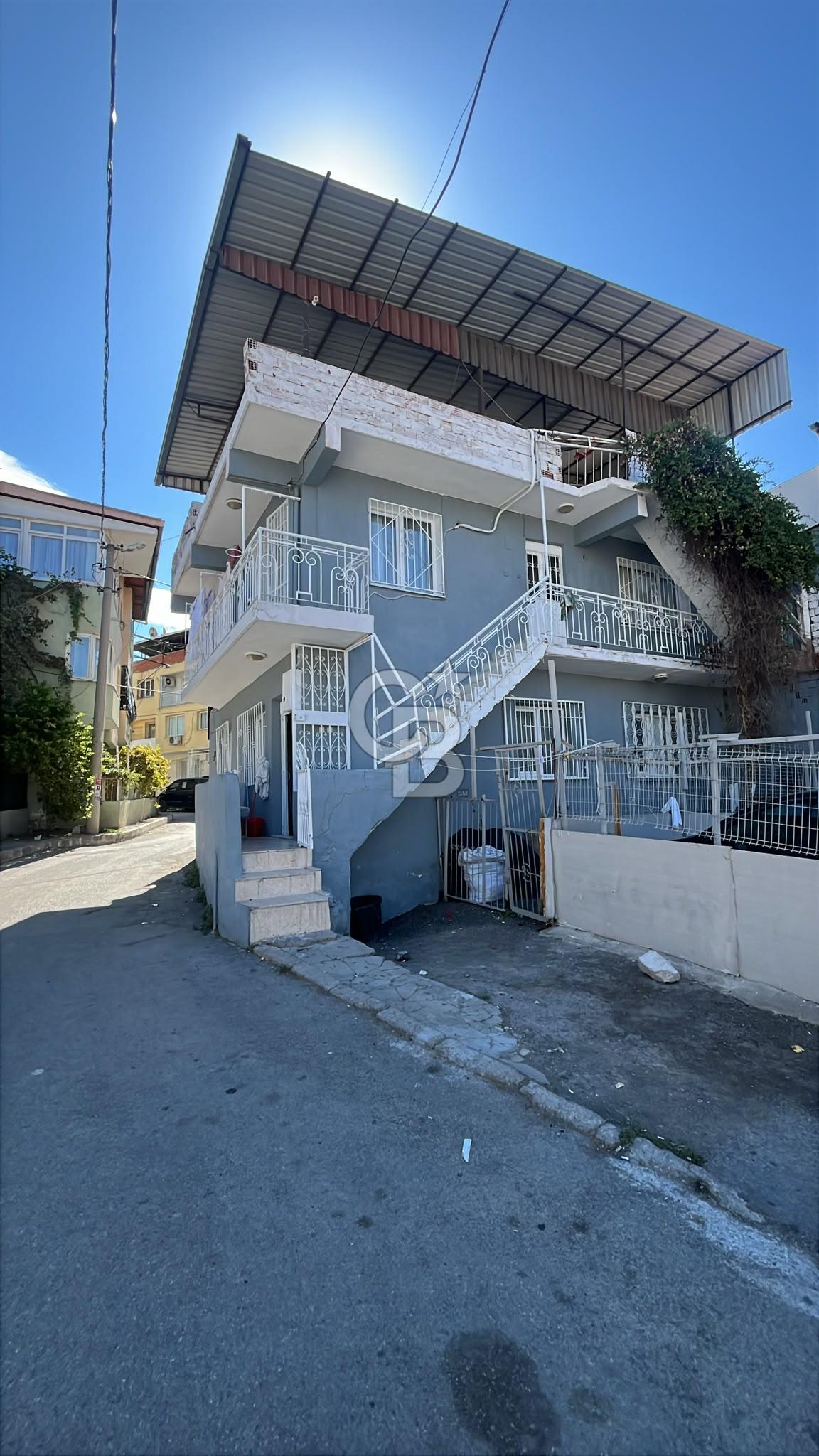 İzmir Konak Boğaziçi Satılık 4+1 Komple Bina