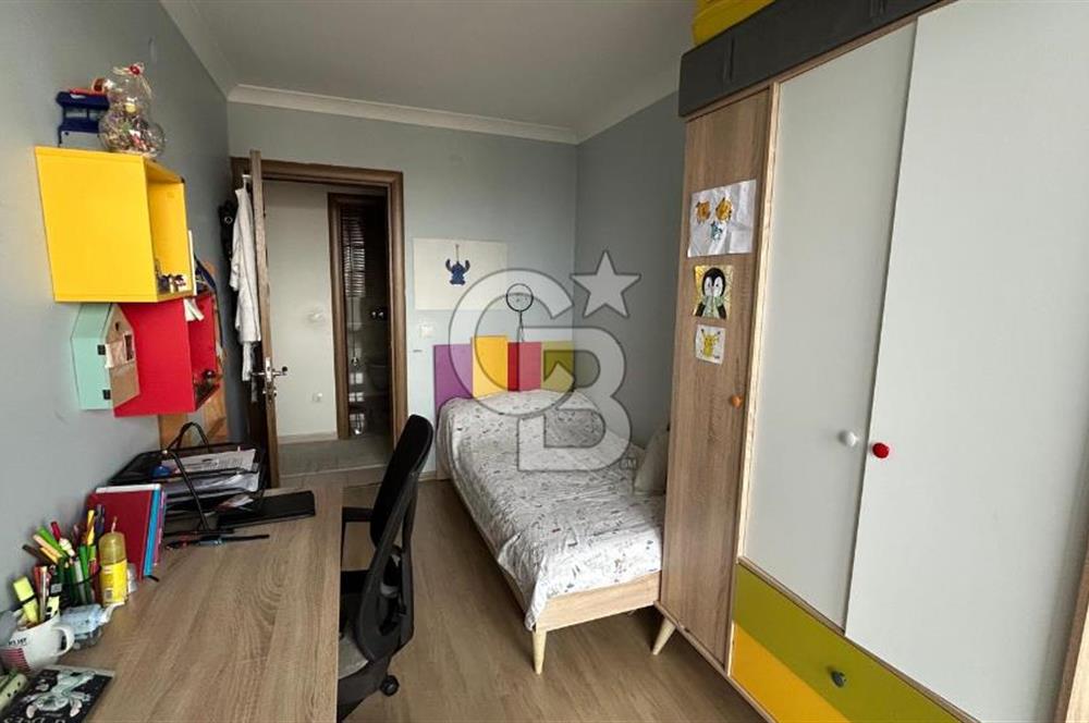 Pera Park Sitesi'nde Havuzlu ve Zengin Sosyal Donatılı 2+1 Daire