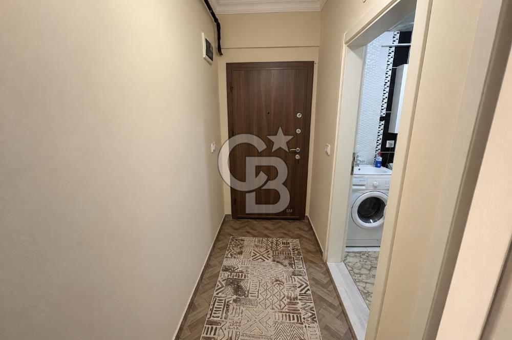 Şehit Gürol Caddesi Üzeri Ara Kat Eşyalı Satılık 1+1 Daire!