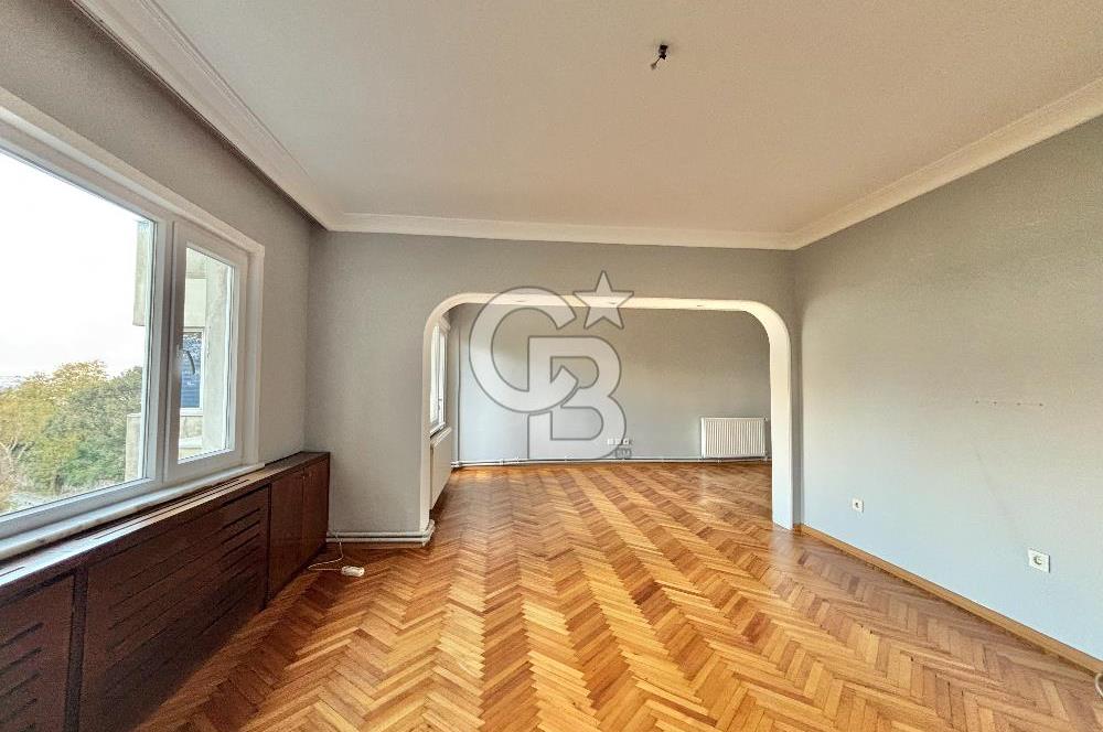 Boğaz Manzaralı Kiralık 2+1 | Emirgan Korusu, İTÜ, Maslak ve İstinye Park Yakını | Ara Kat
