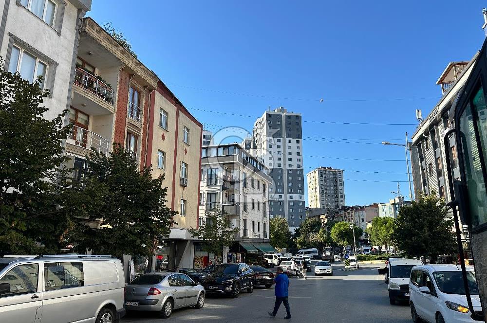 BAĞCILAR 15 TEMMUZ ÇOK İYİ KONUMDA 2+1 SATILIK KÖŞE DAİRE